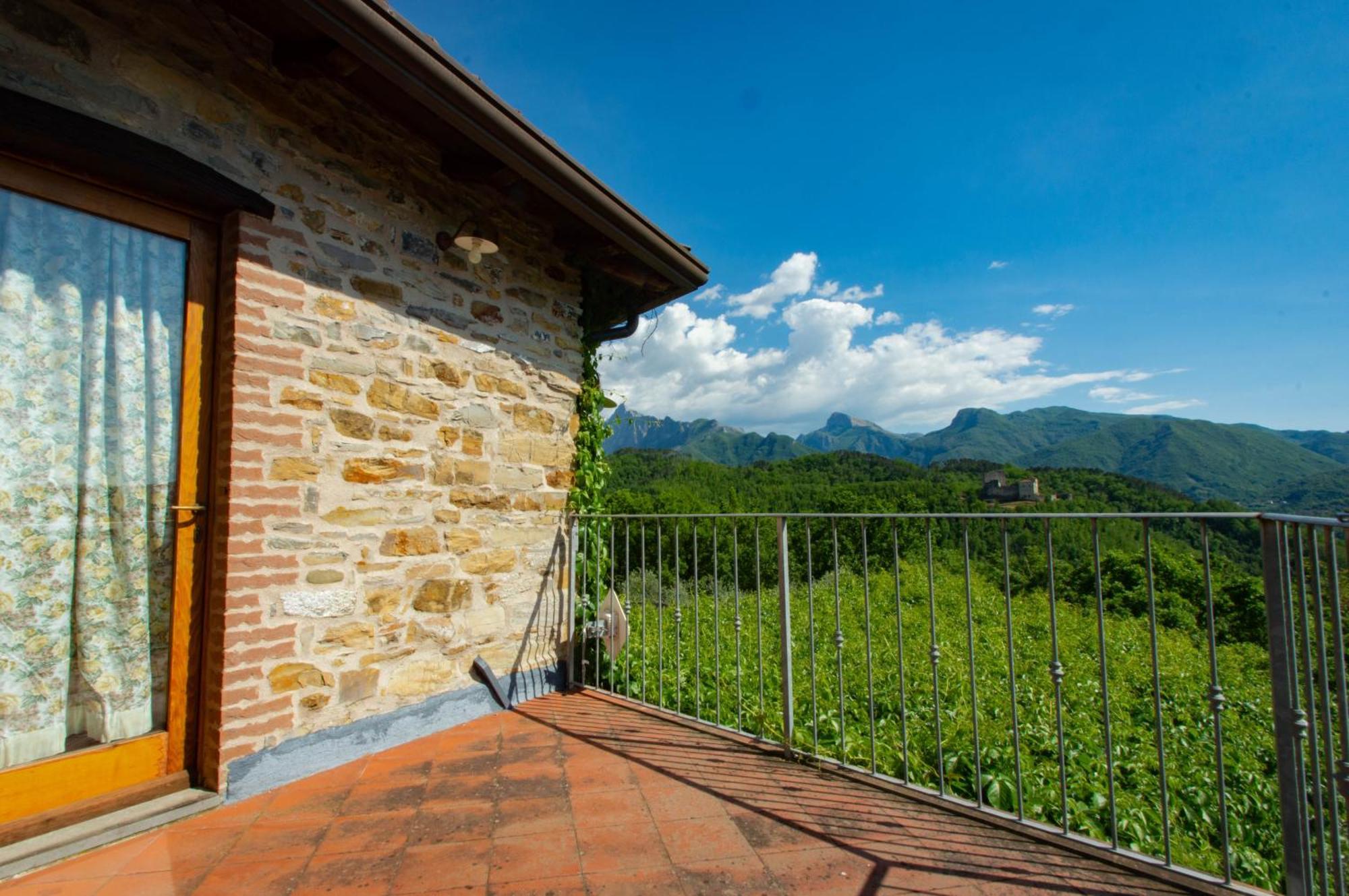 Casa Vacanze La Casala Fivizzano Exterior foto